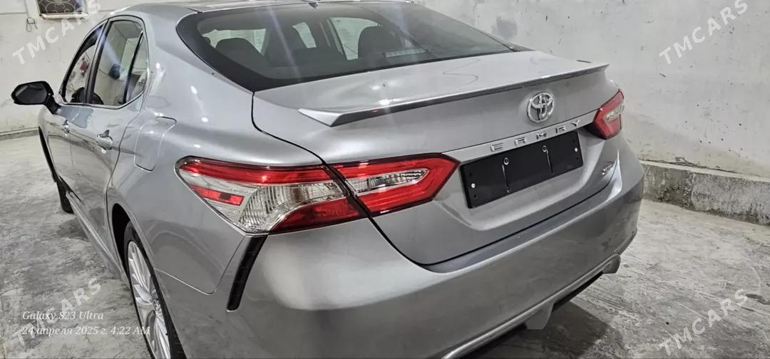 Toyota Camry 2020 - 310 000 TMT - Байрамали - img 2