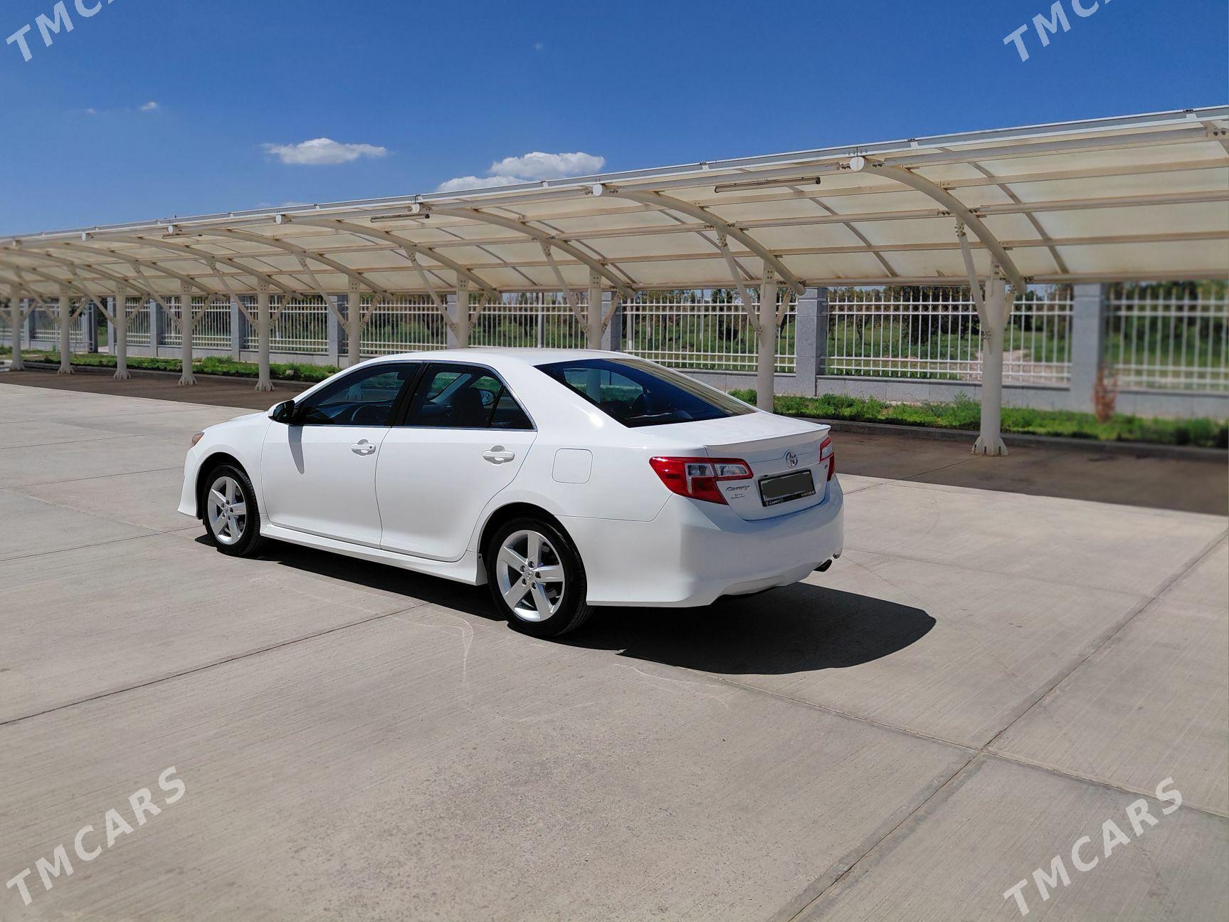 Toyota Camry 2012 - 245 000 TMT - Дашогуз - img 2