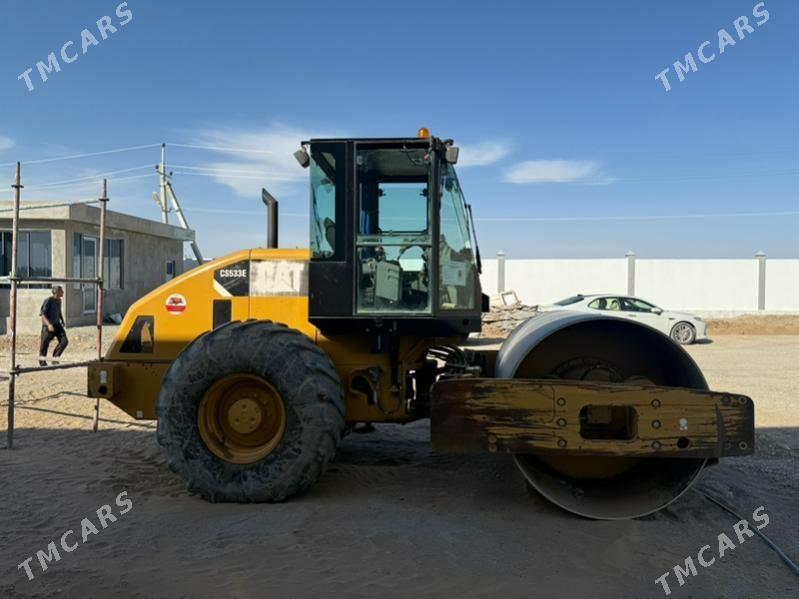 Caterpillar Dozer 2013 - 700 000 TMT - Aşgabat - img 2