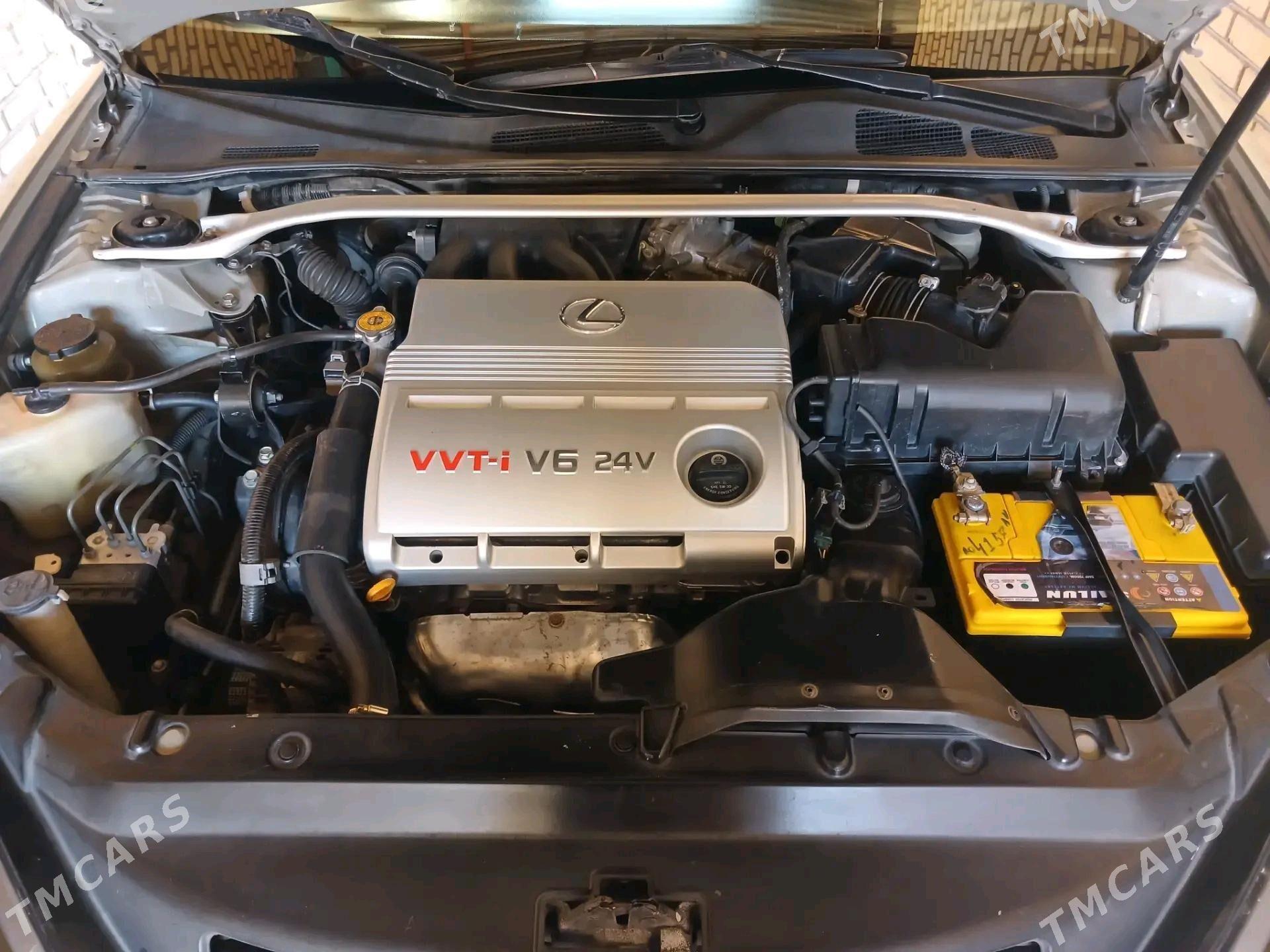 Lexus ES 300 2003 - 190 000 TMT - Серахс - img 2