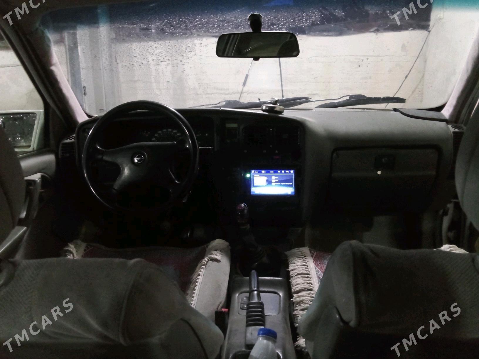 Opel Omega 2002 - 13 000 TMT - Кака - img 3