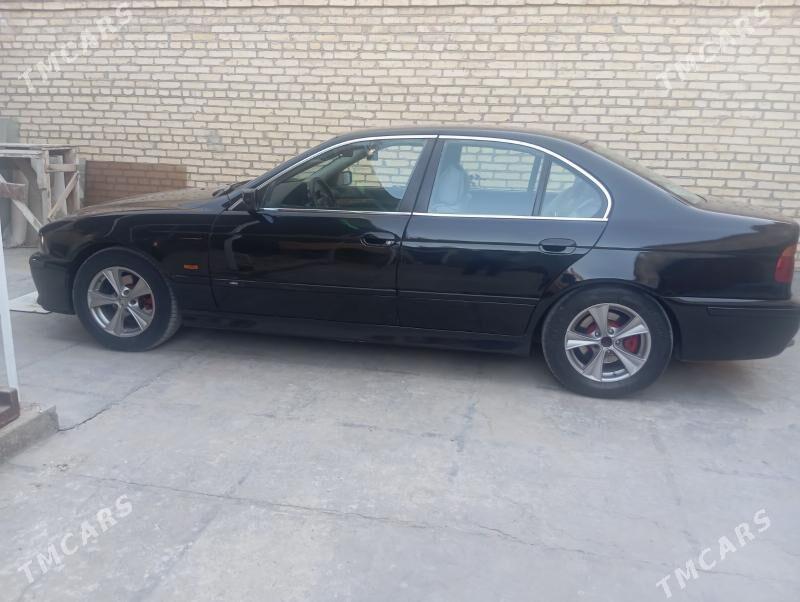 BMW E39 1999 - 130 000 TMT - Туркменабат - img 1