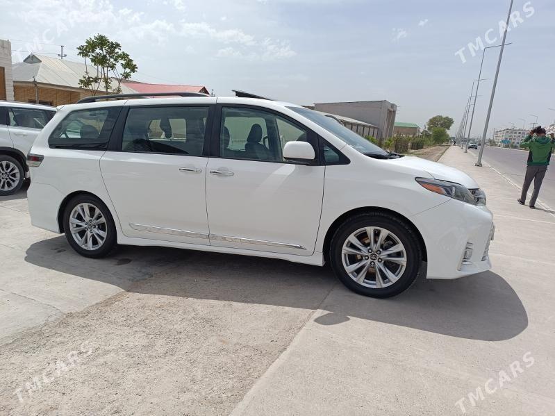 Toyota Sienna 2017 - 450 000 TMT - Mary - img 8