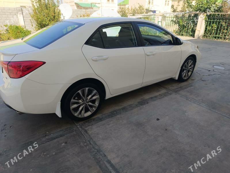 Toyota Corolla 2018 - 200 000 TMT - Кëши - img 10