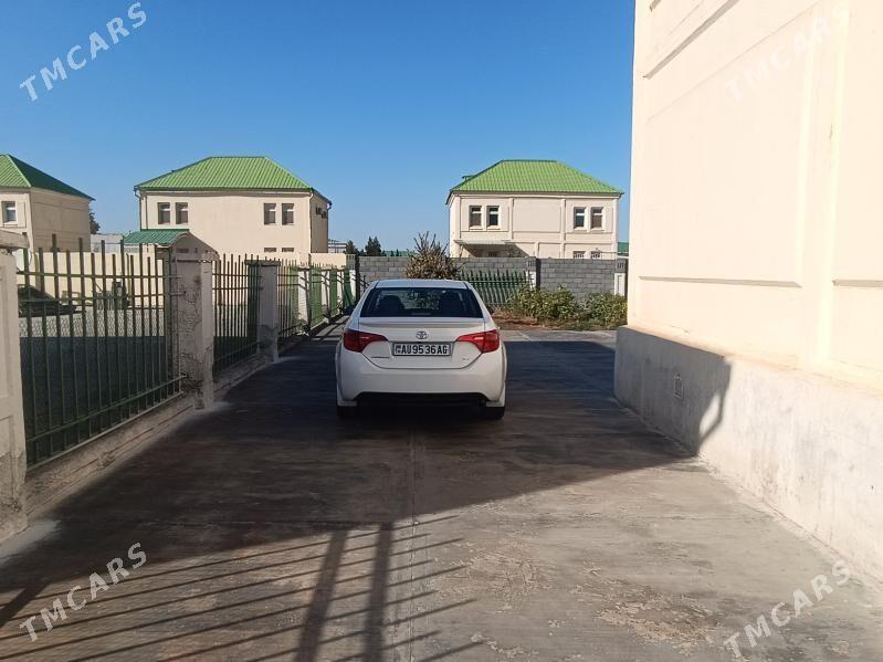 Toyota Corolla 2018 - 200 000 TMT - Кëши - img 3