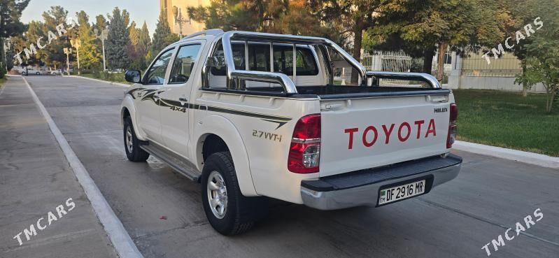 Toyota Hilux 2014 - 340 000 TMT - Мары - img 2