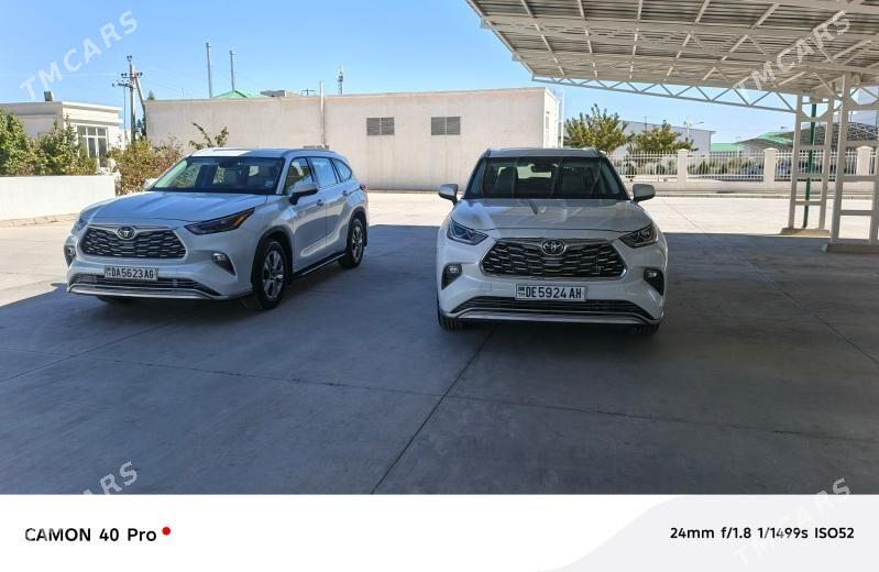 Toyota Highlander 2022 - 594 000 TMT - Ашхабад - img 5