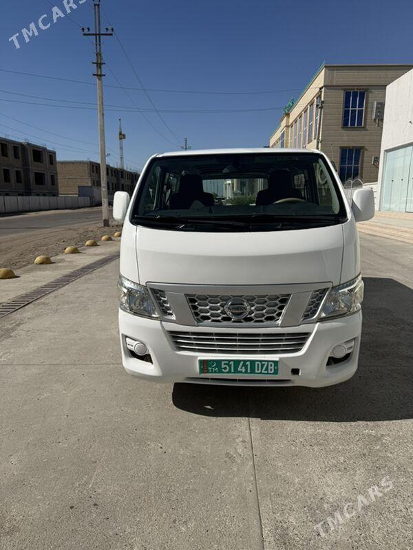 Nissan Urvan 2020 - 315 000 TMT - Daşoguz - img 4