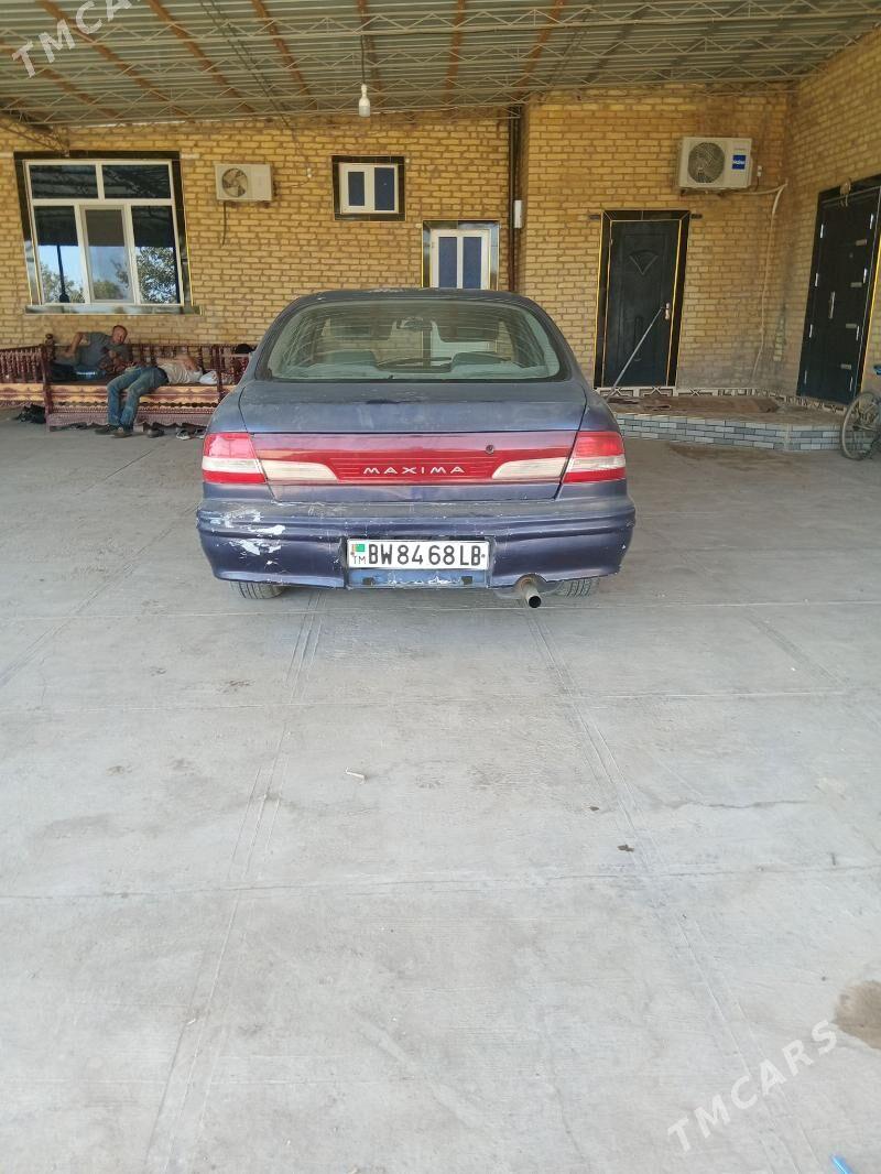 Nissan Cefiro 1995 - 26 000 TMT - Sakar - img 2
