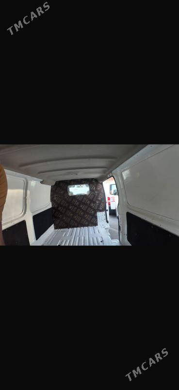 Nissan Urvan 2020 - 300 000 TMT - Ашхабад - img 2