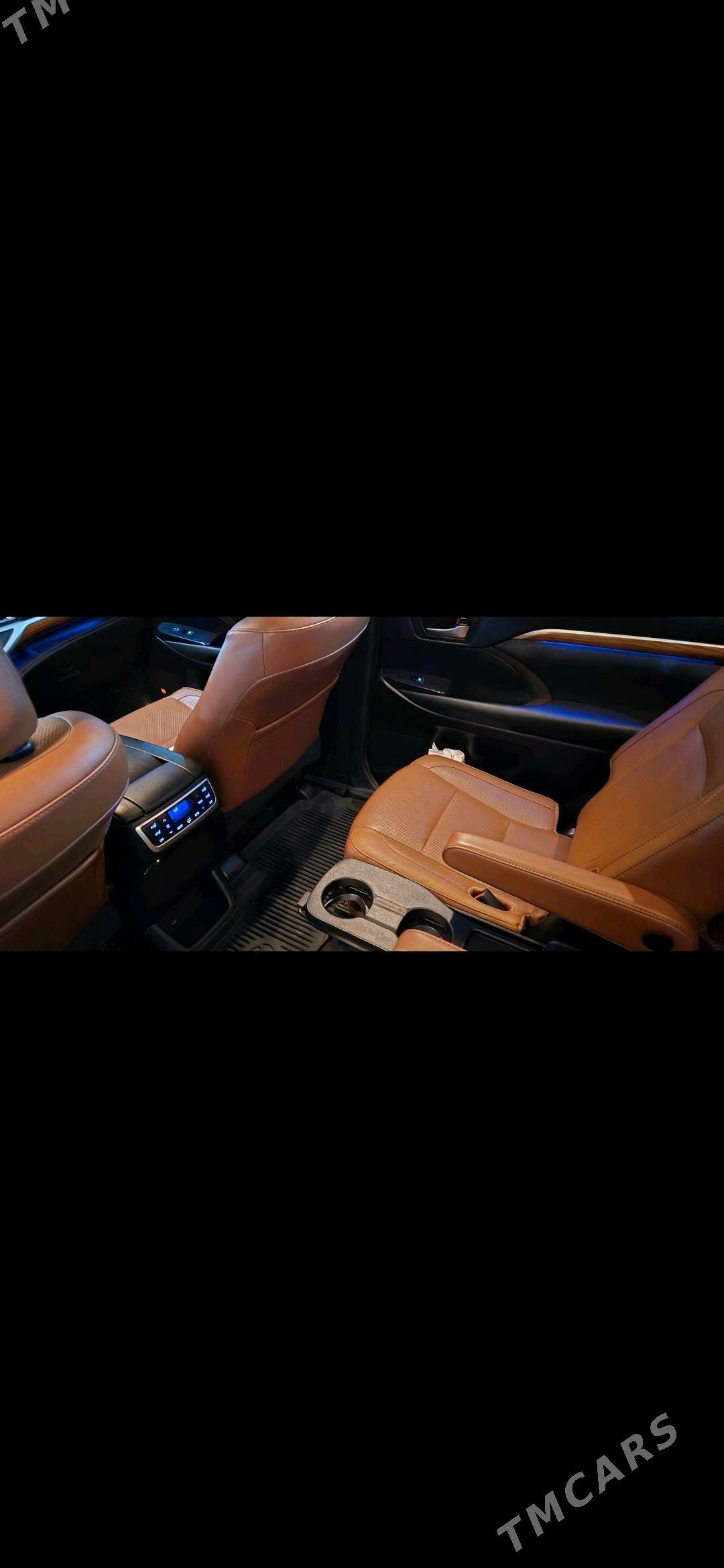 Toyota Highlander 2019 - 595 000 TMT - Köşi - img 3