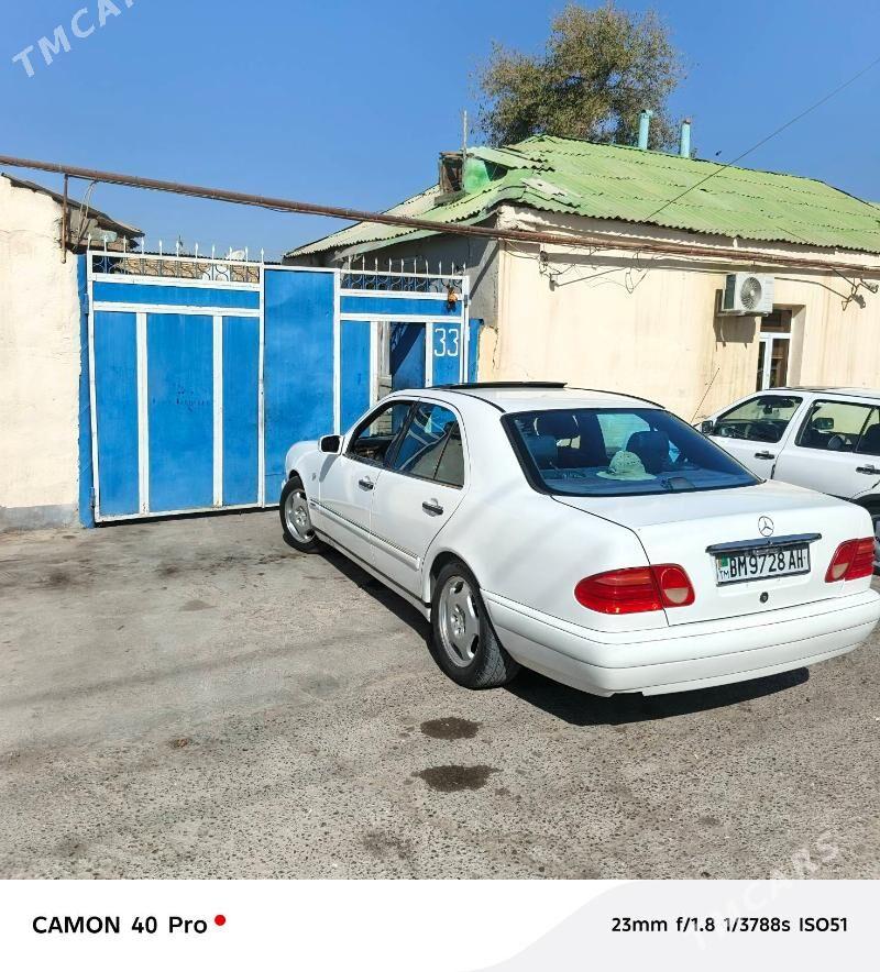 Mercedes-Benz E320 1996 - 70 000 TMT - Ak bugdaý etraby - img 3