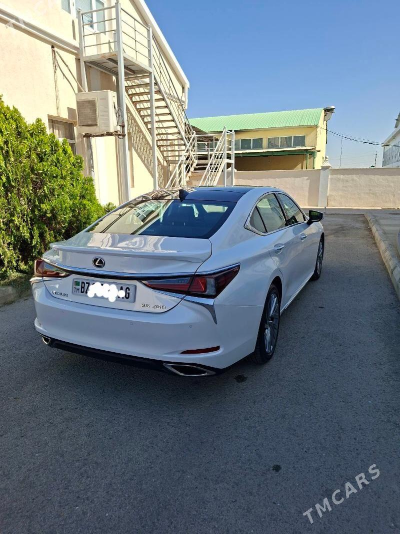 Lexus ES 2021 - 655 000 TMT - Büzmeýin - img 4