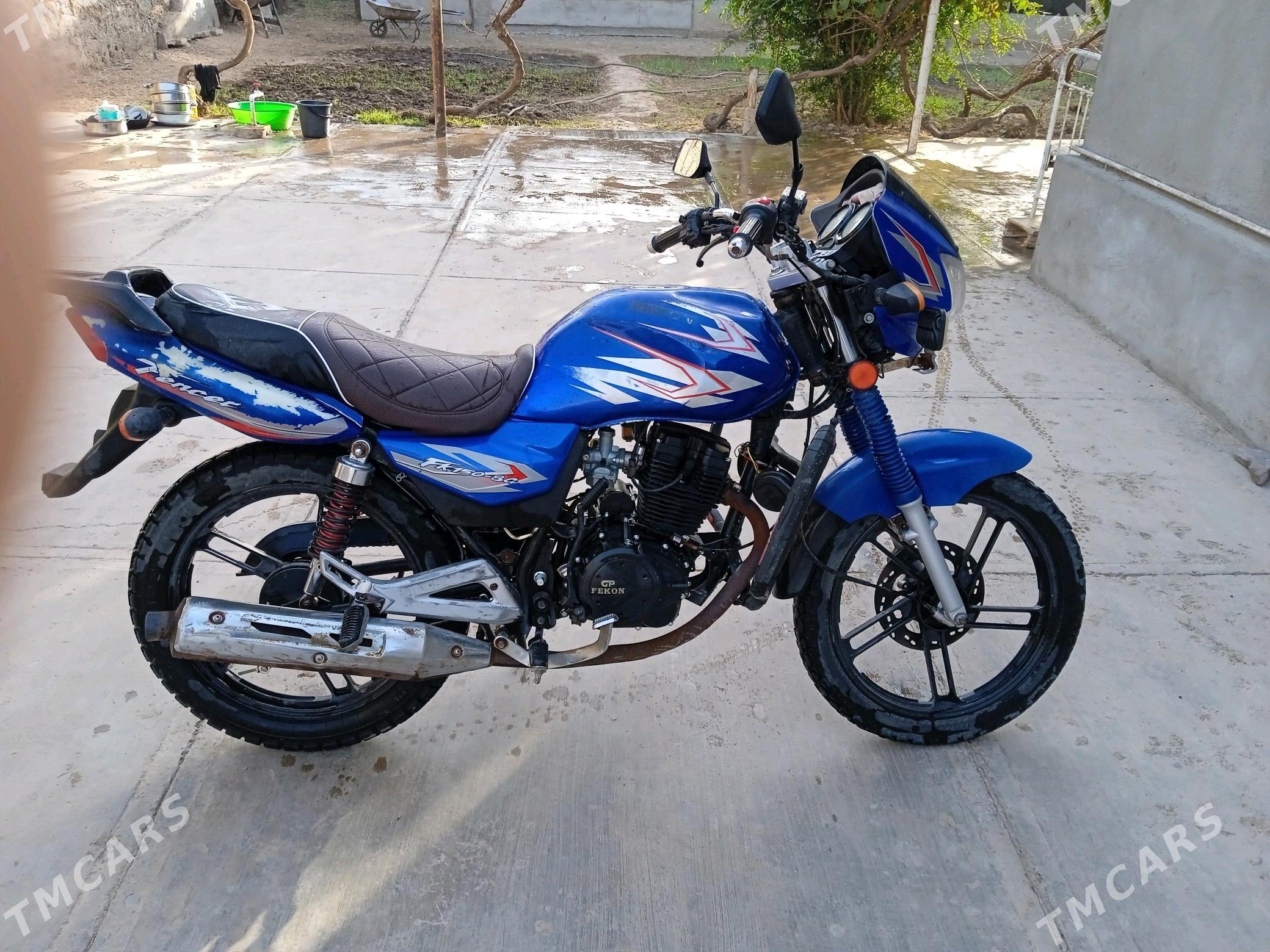Fekon FK150-8G 2015 - 14 000 TMT - Теджен - img 1