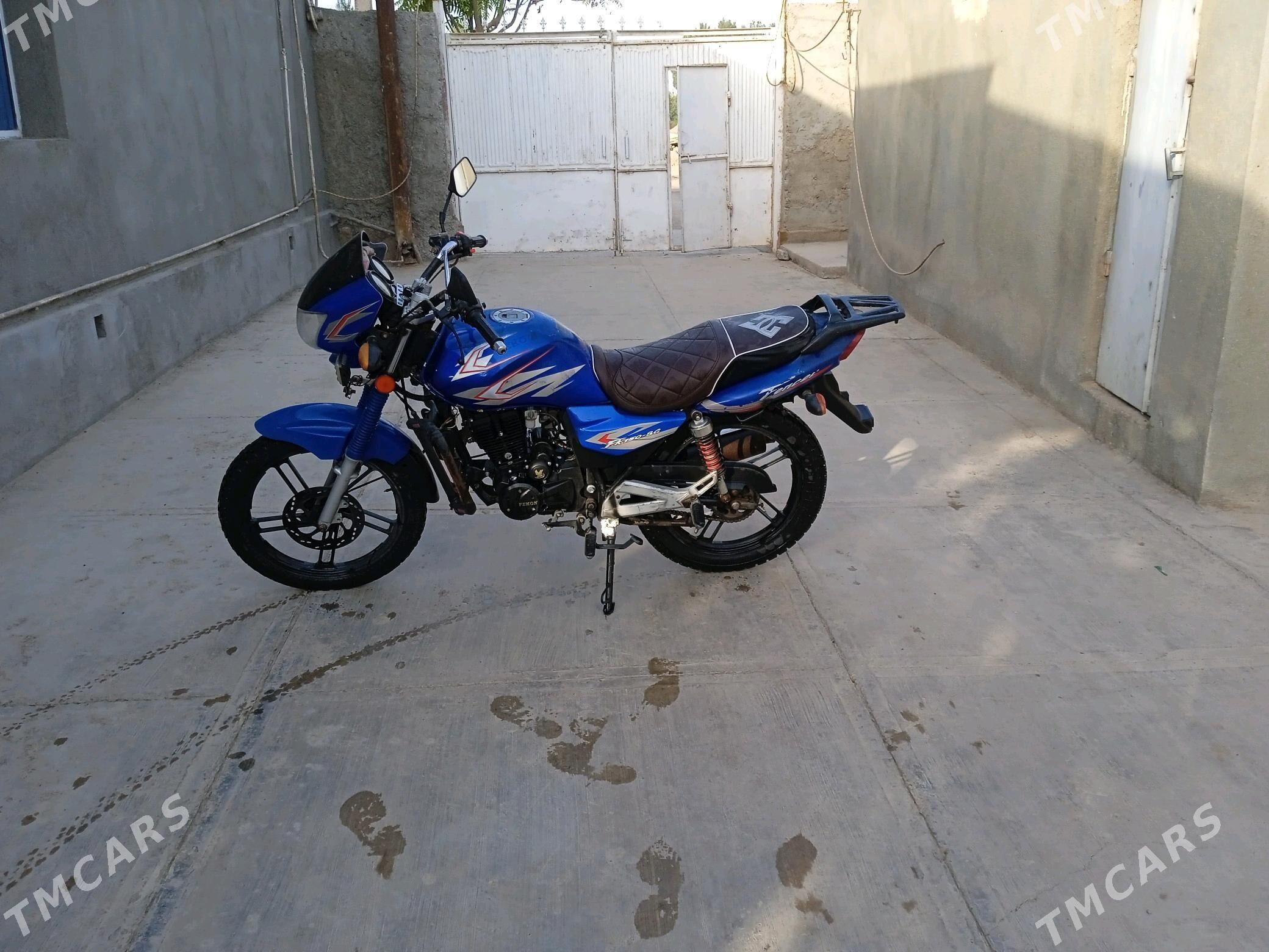 Fekon FK150-8G 2015 - 14 000 TMT - Теджен - img 2