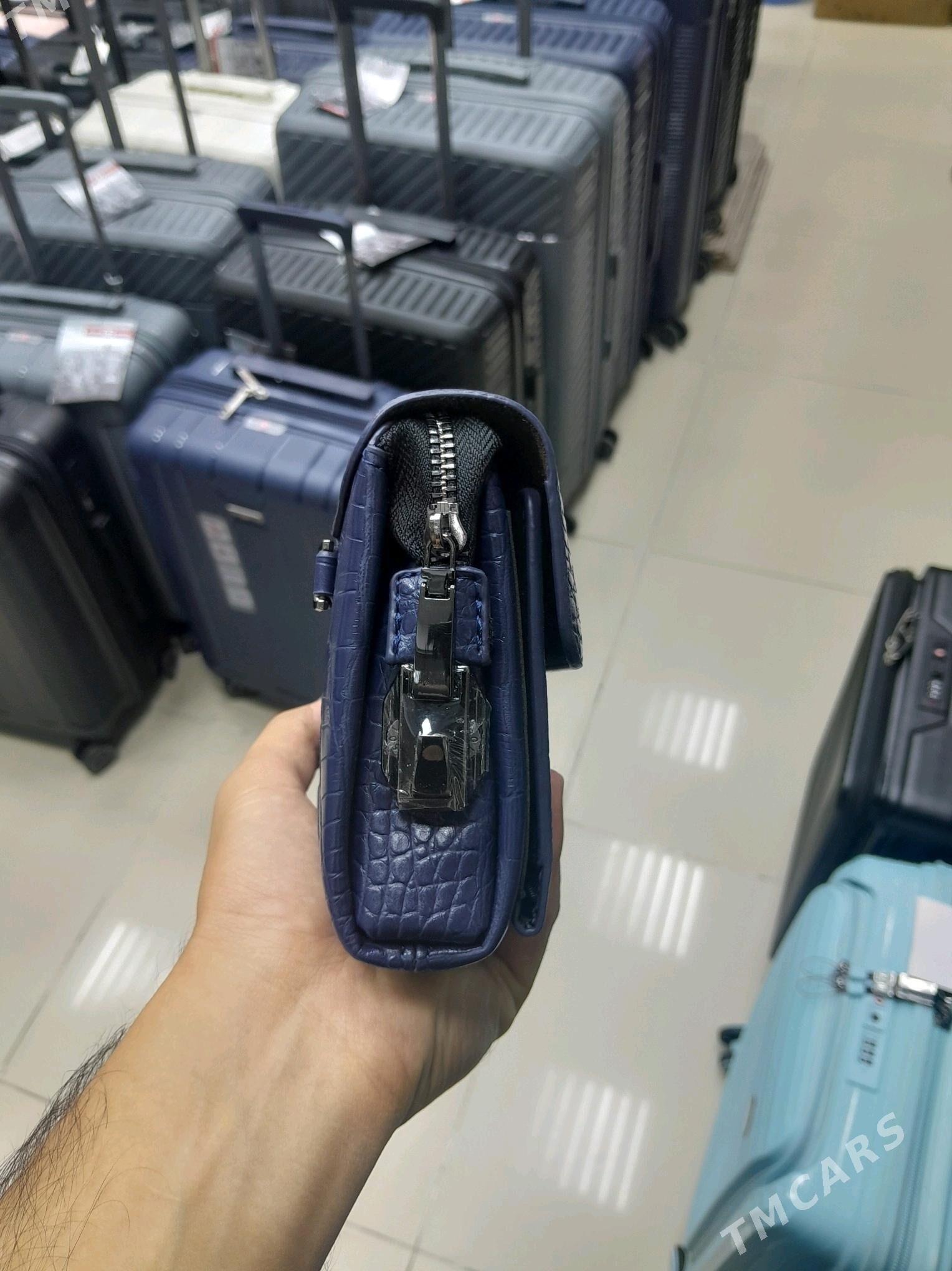 Boss barsetka - Garaşsyzlygyň 15 ýyllygy Söwda Merkezi - img 2