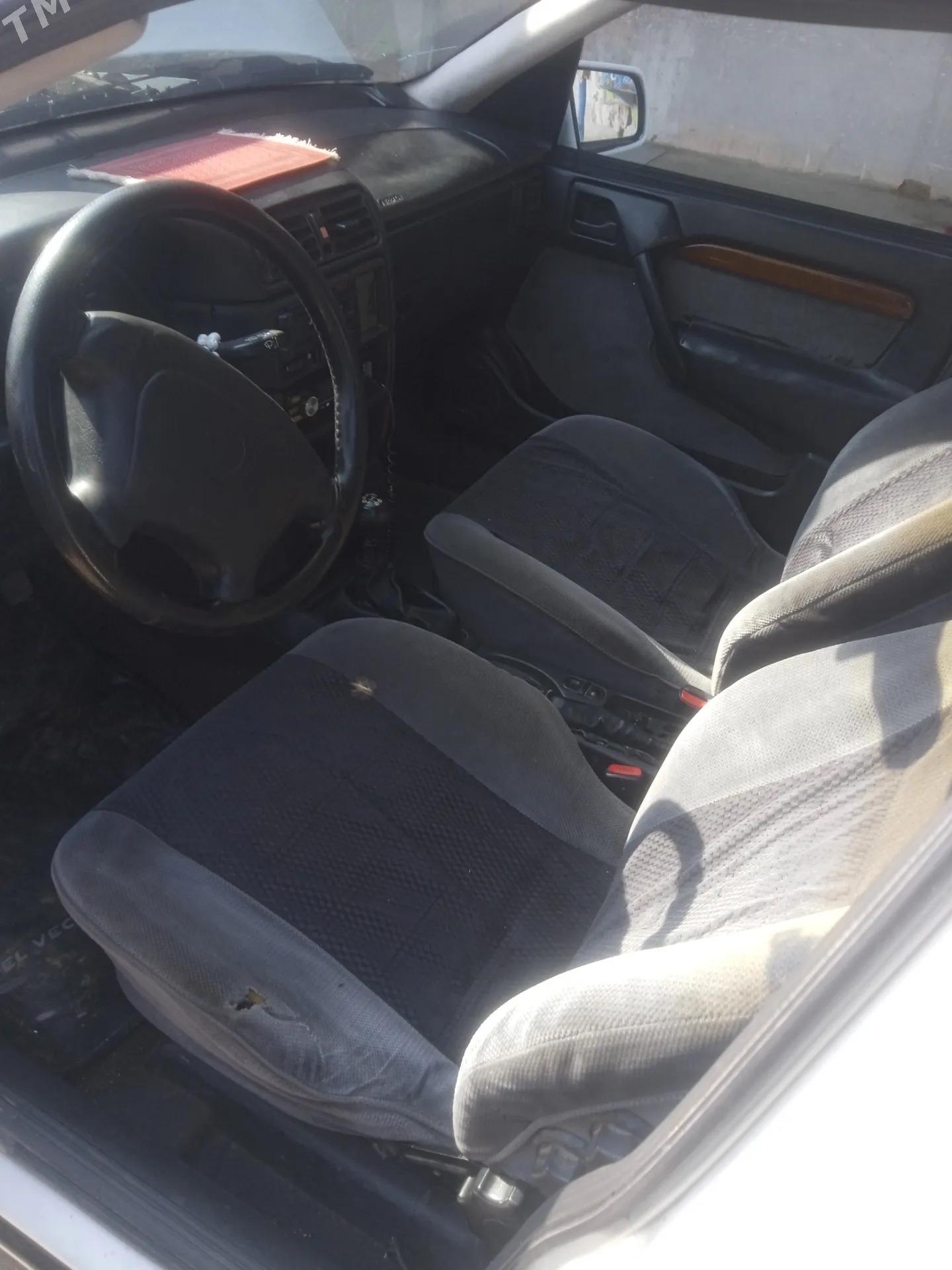 Opel Vectra 1994 - 27 000 TMT - Ак-Бугдайский этрап - img 5