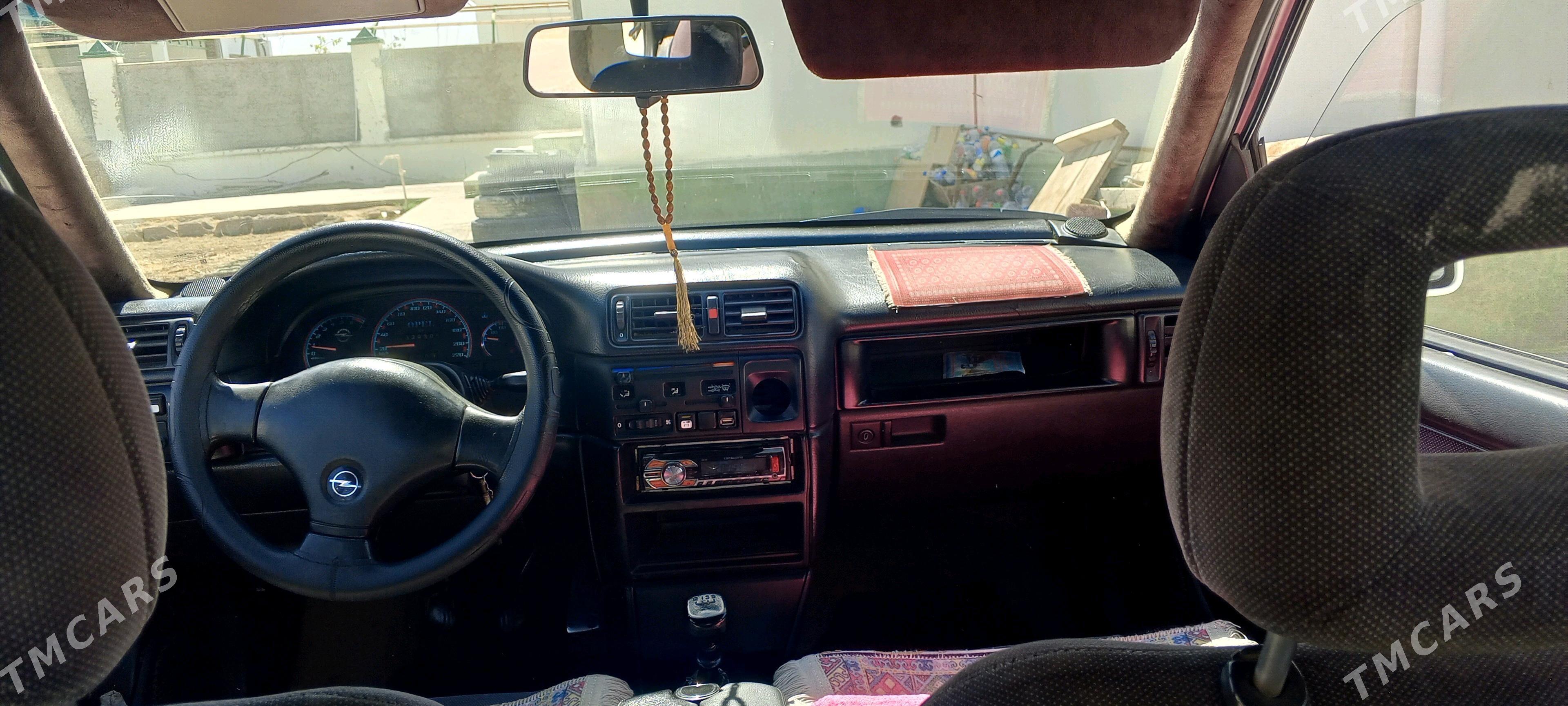 Opel Vectra 1991 - 48 000 TMT - Векильбазар - img 6