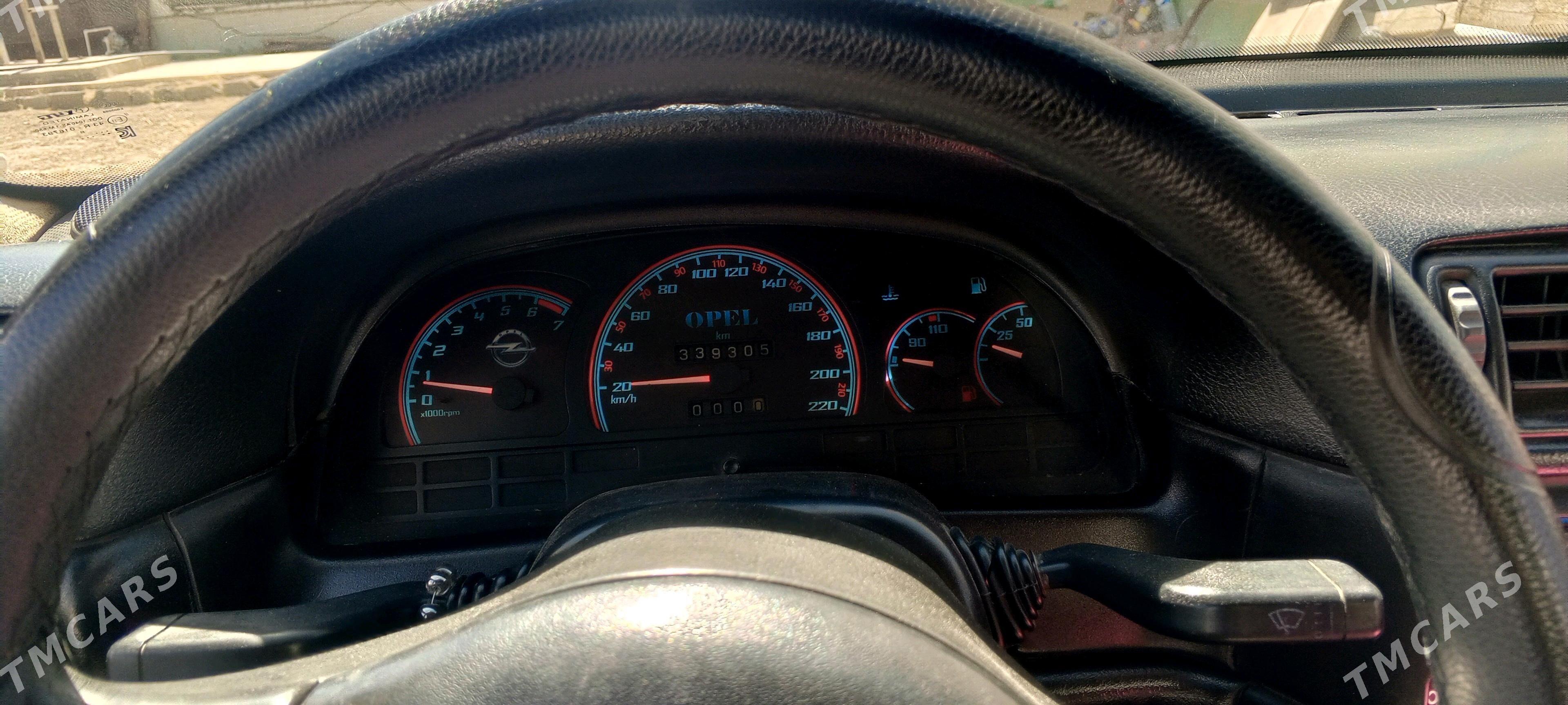 Opel Vectra 1991 - 48 000 TMT - Векильбазар - img 8
