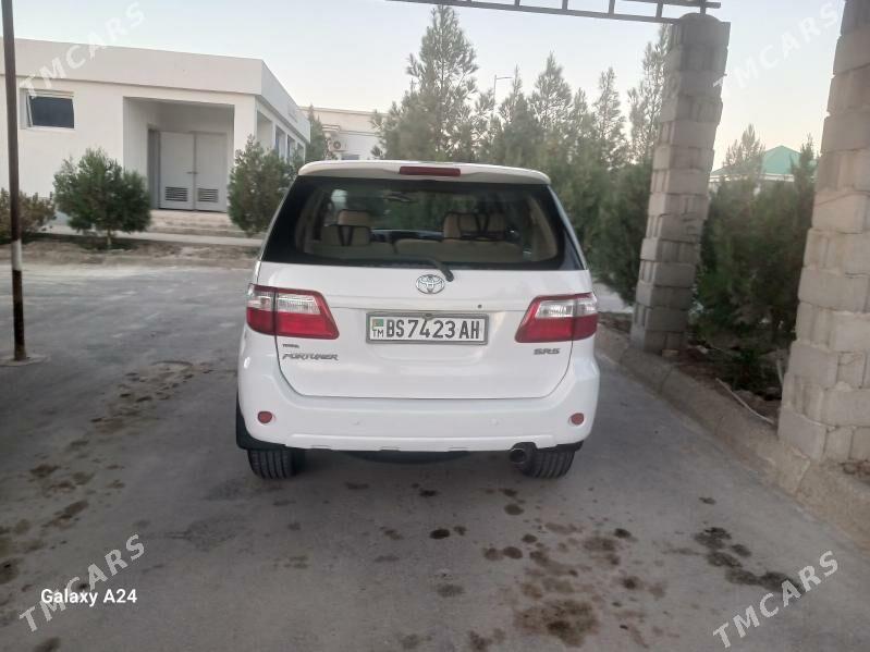 Toyota Fortuner 2012 - 265 000 TMT - Бахарден - img 7