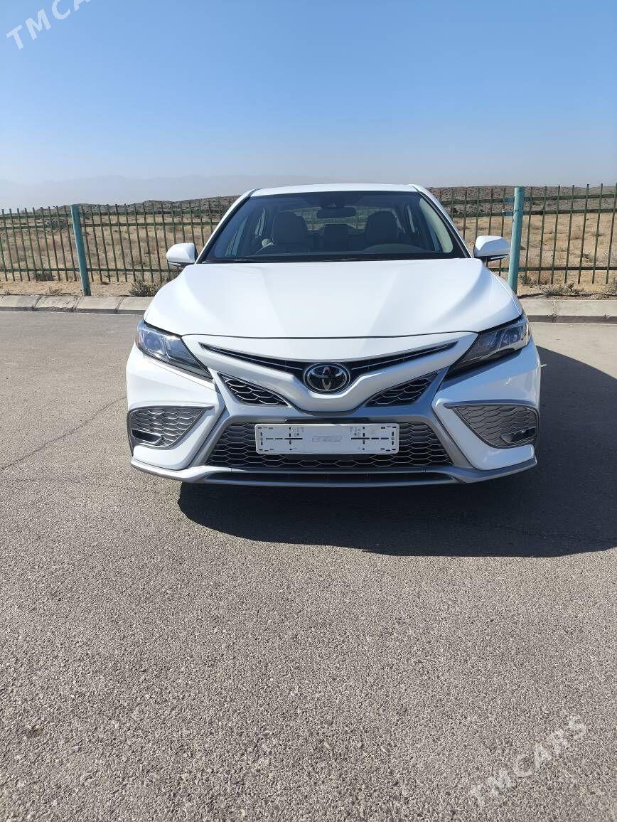 Toyota Camry 2022 - 370 000 TMT - Мары - img 2