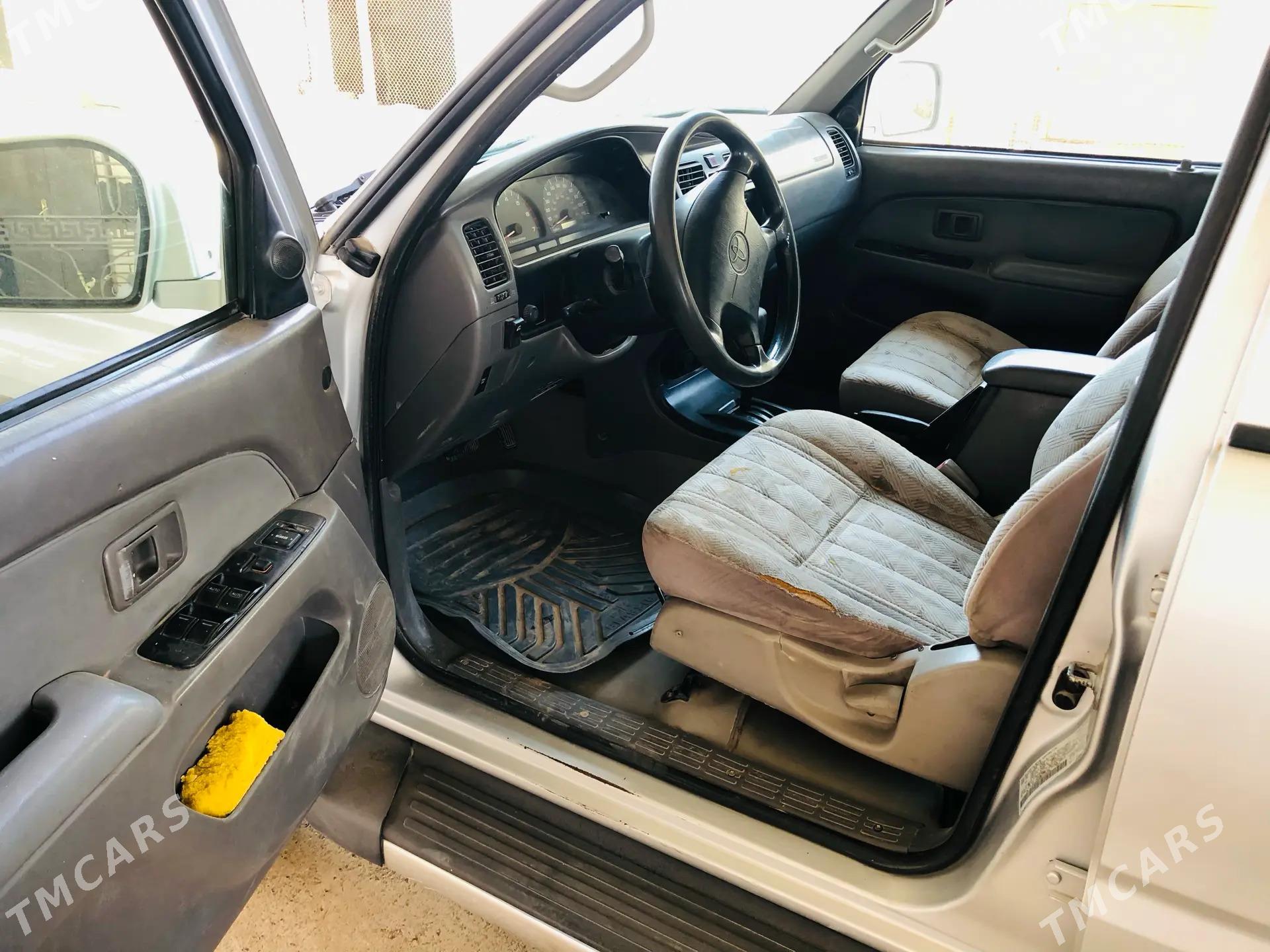 Toyota 4Runner 2002 - 130 000 TMT - Мургап - img 3