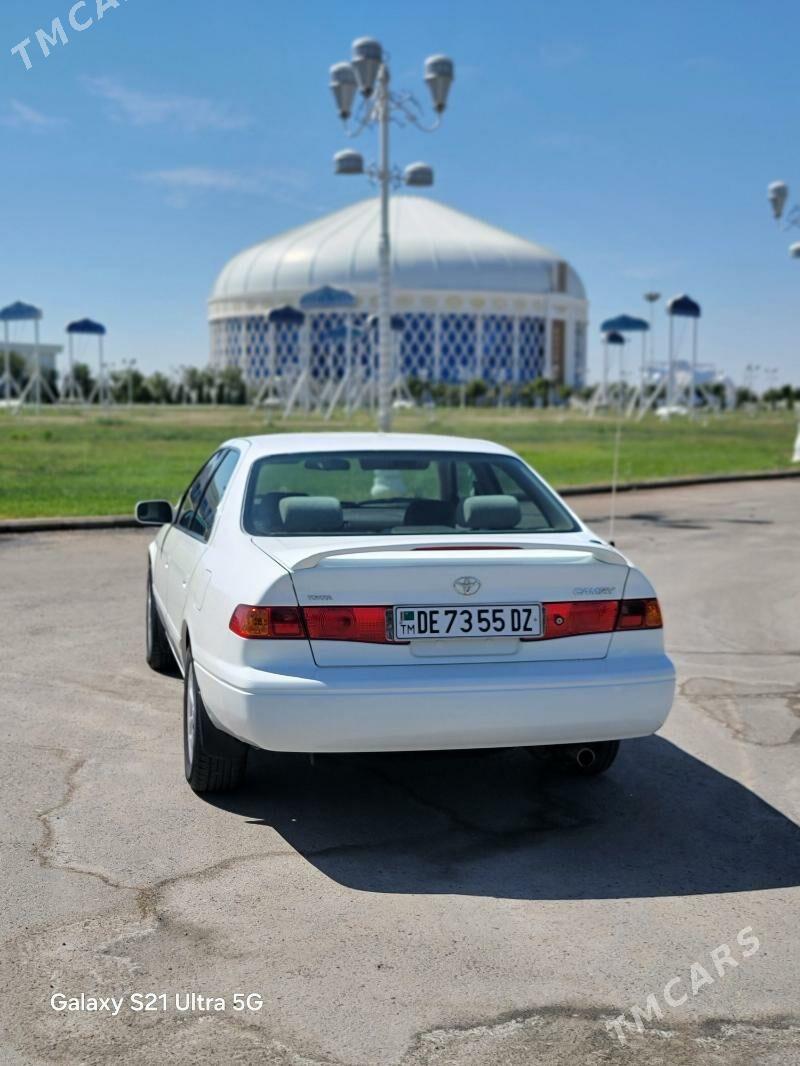 Toyota Camry 1998 - 139 000 TMT - Дашогуз - img 4