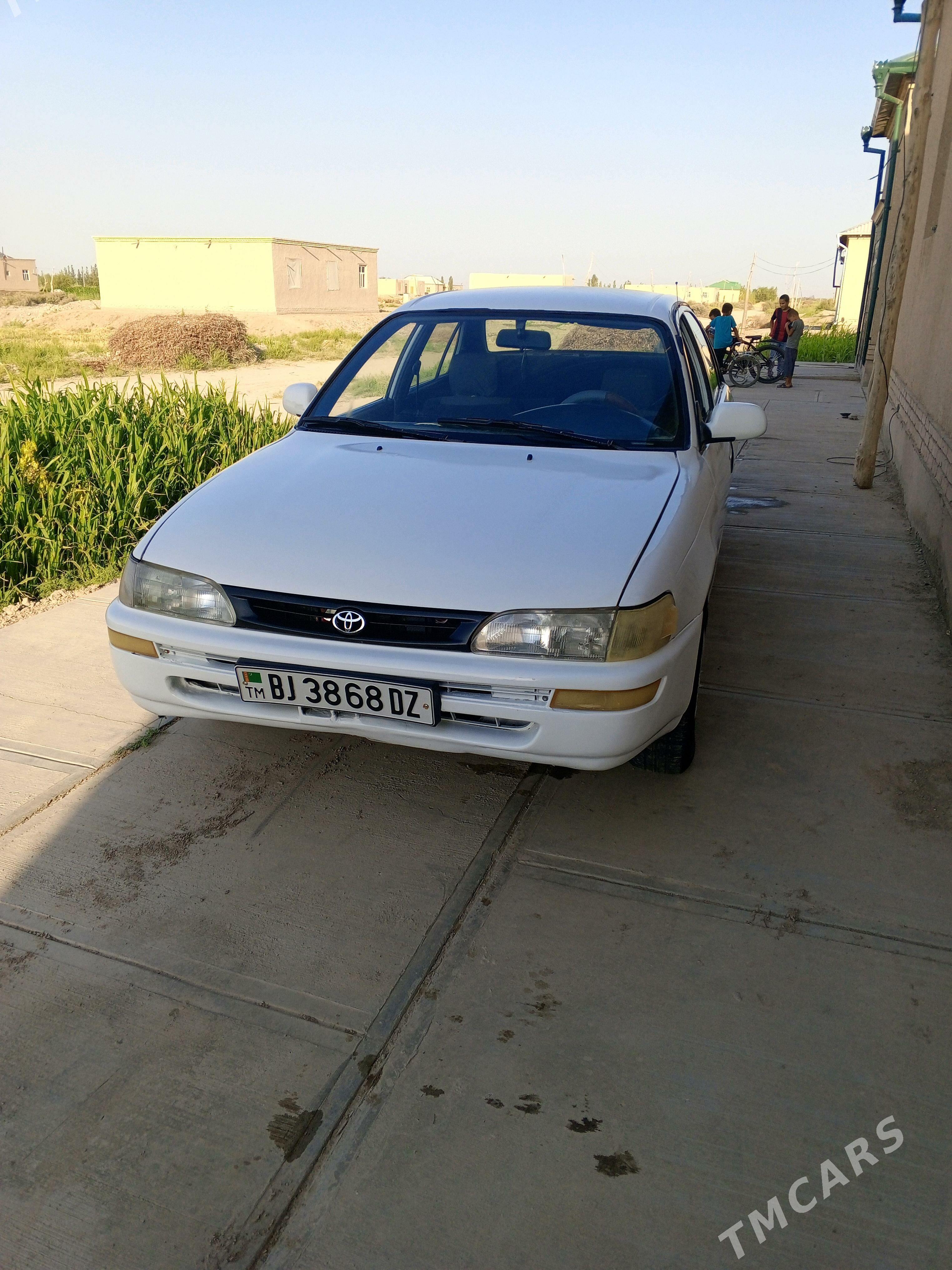 Toyota Corolla 1993 - 60 000 TMT - Акдепе - img 5