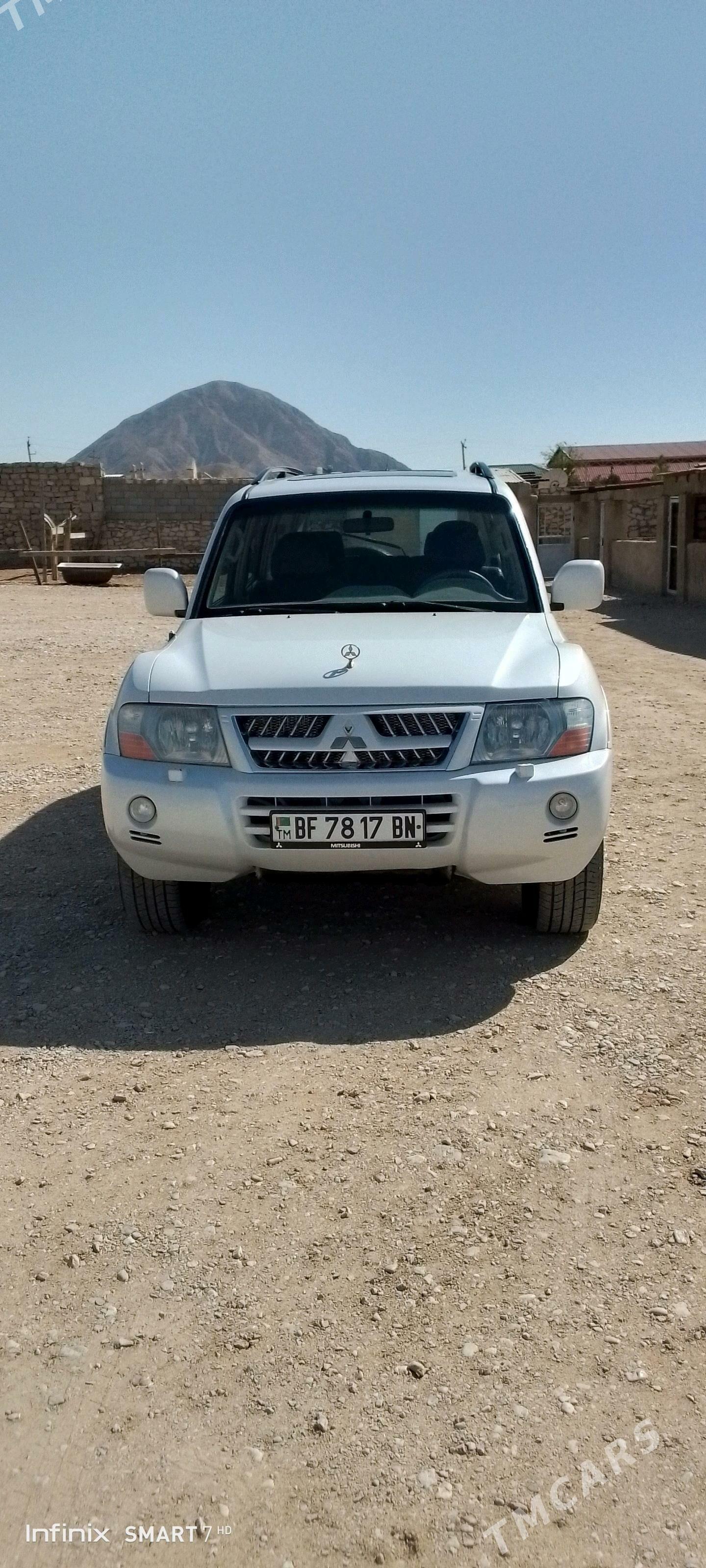 Mitsubishi Pajero 2004 - 150 000 TMT - Балканабат - img 2