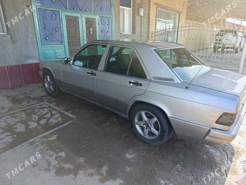 Mercedes-Benz 190E 1991 - 80 000 TMT - Шабатский этрап - img 2