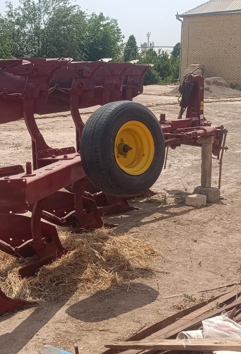 MTZ 80 2013 - 35 000 TMT - Mary - img 1