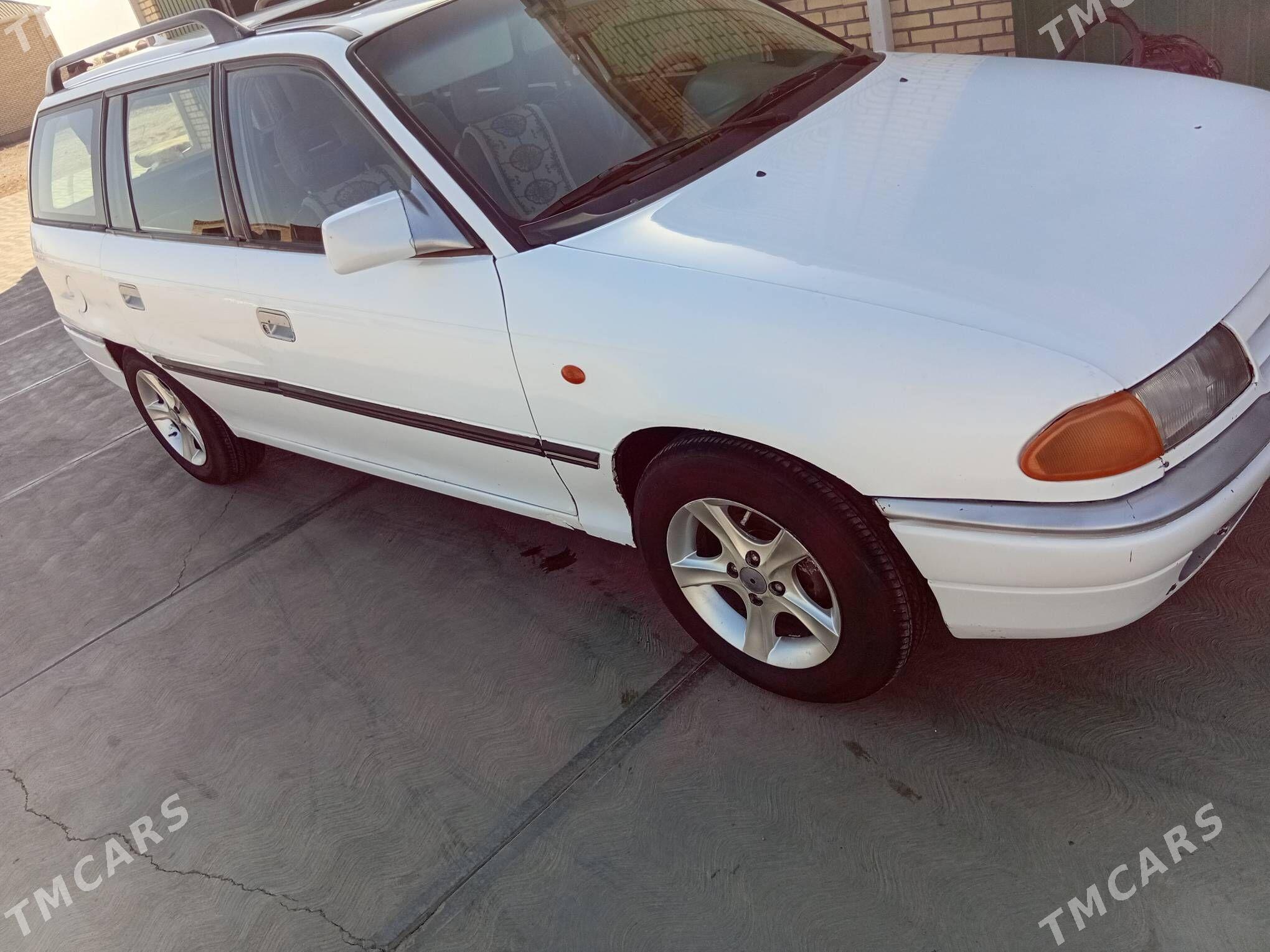 Opel Astra 1994 - 38 000 TMT - Бабадайхан - img 4