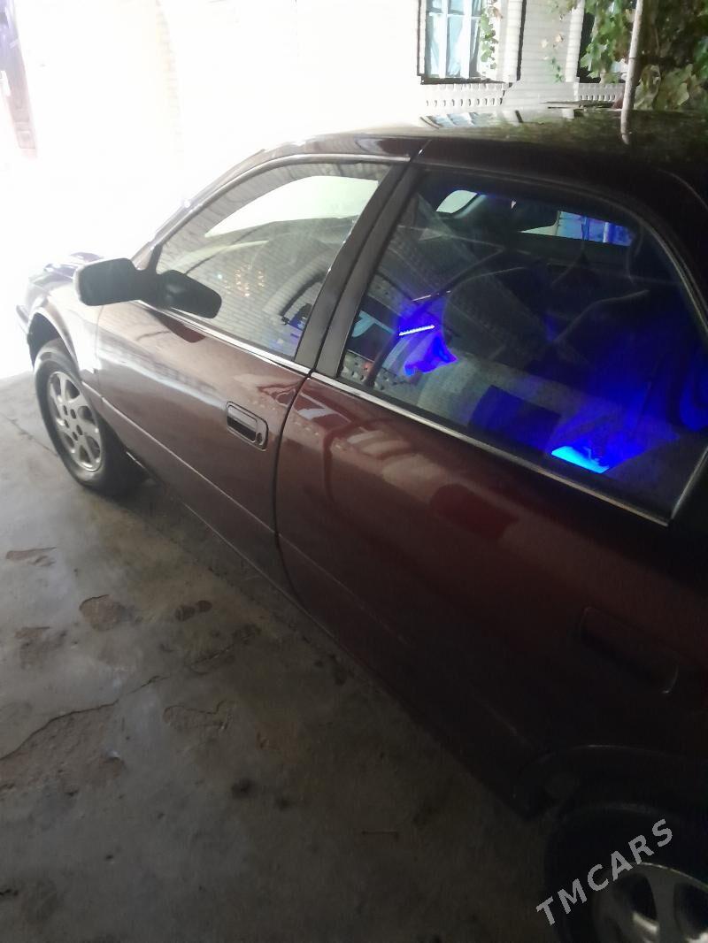 Toyota Camry 2000 - 136 000 TMT - Дянев - img 4