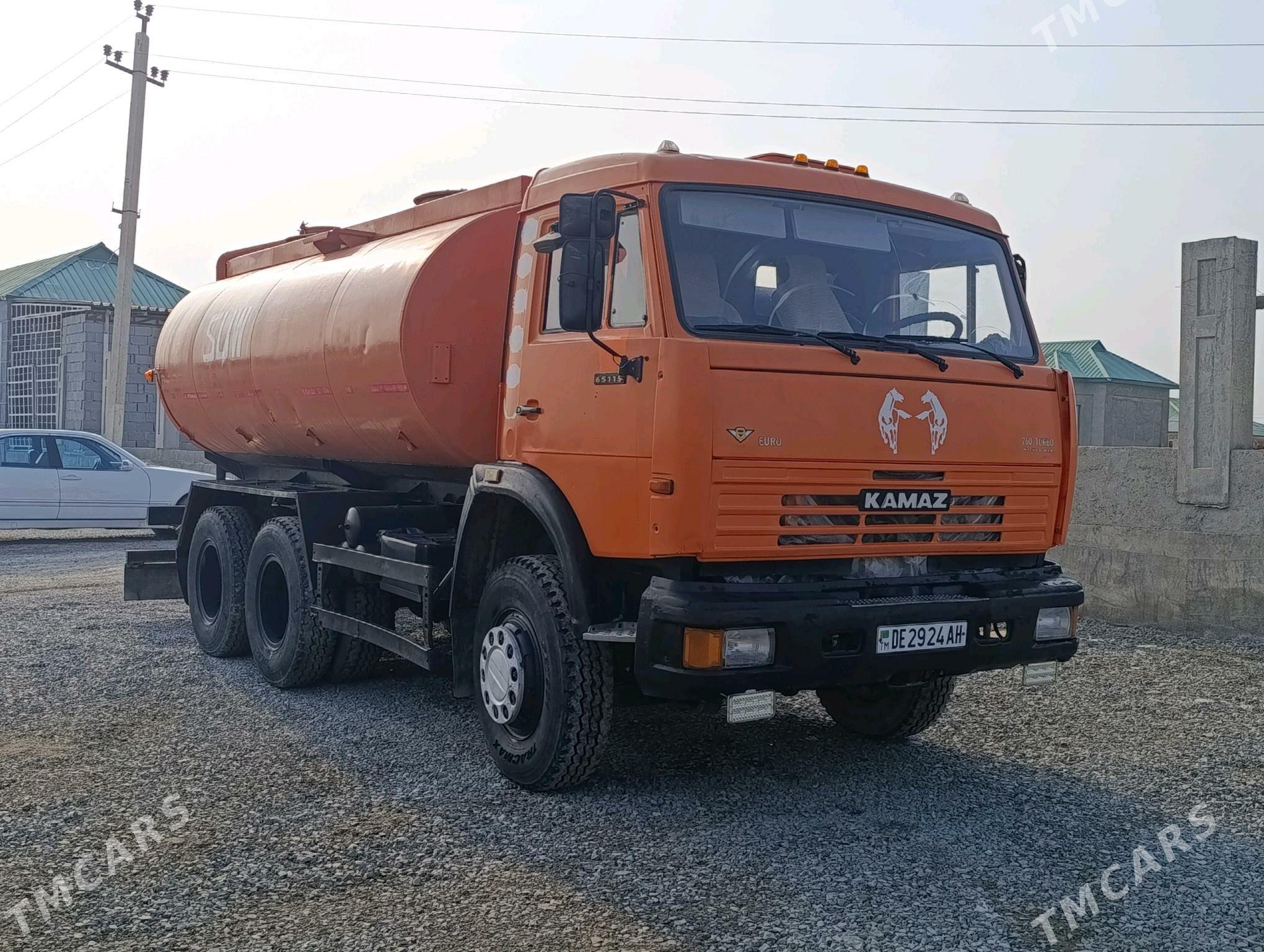 Kamaz Euro 3 2013 - 320 000 TMT - Bäherden - img 1