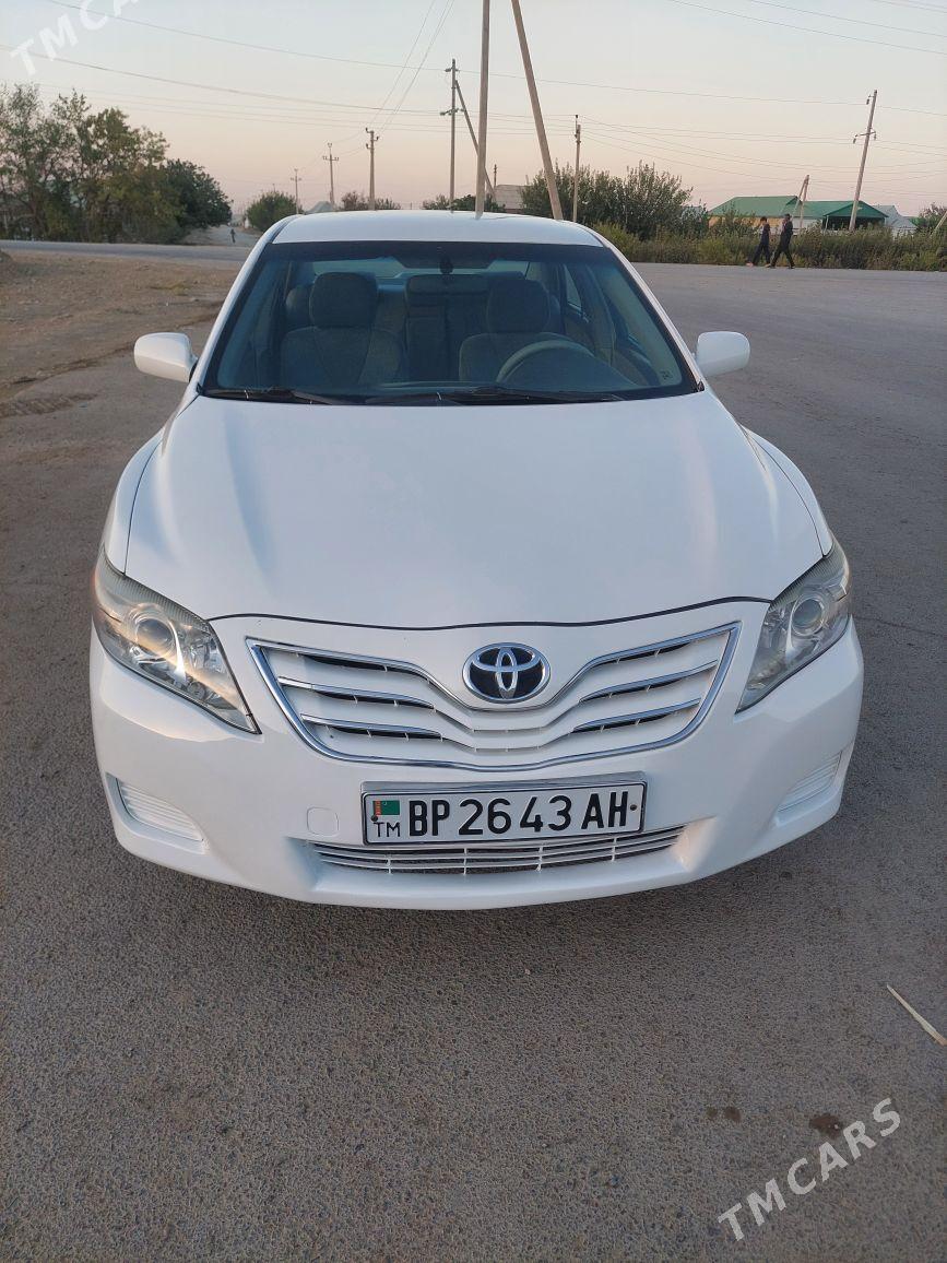 Toyota Camry 2010 - 140 000 TMT - Гёкдепе - img 4