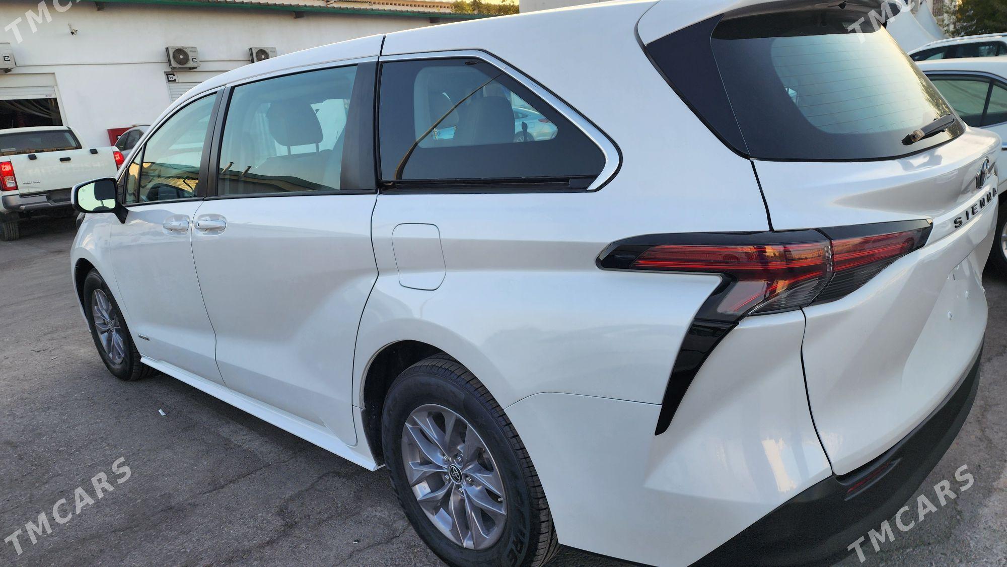 Toyota Sienna 2022 - 498 000 TMT - Aşgabat - img 3