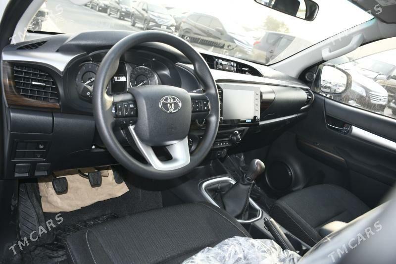 Toyota Hilux 2025 - 650 720 TMT - Арзув - img 4