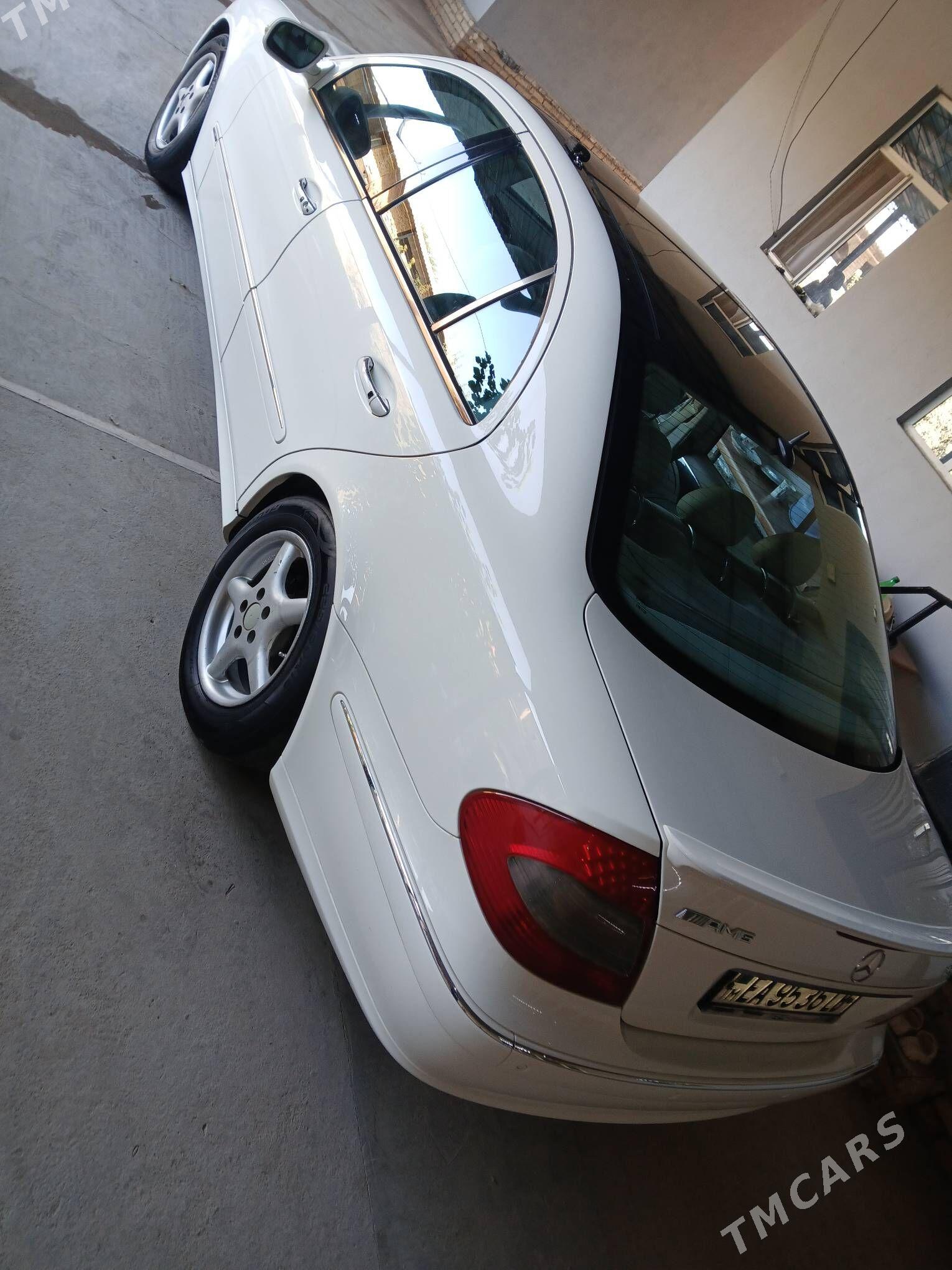 Mercedes-Benz E320 2003 - 140 000 TMT - Ходжамбаз - img 2