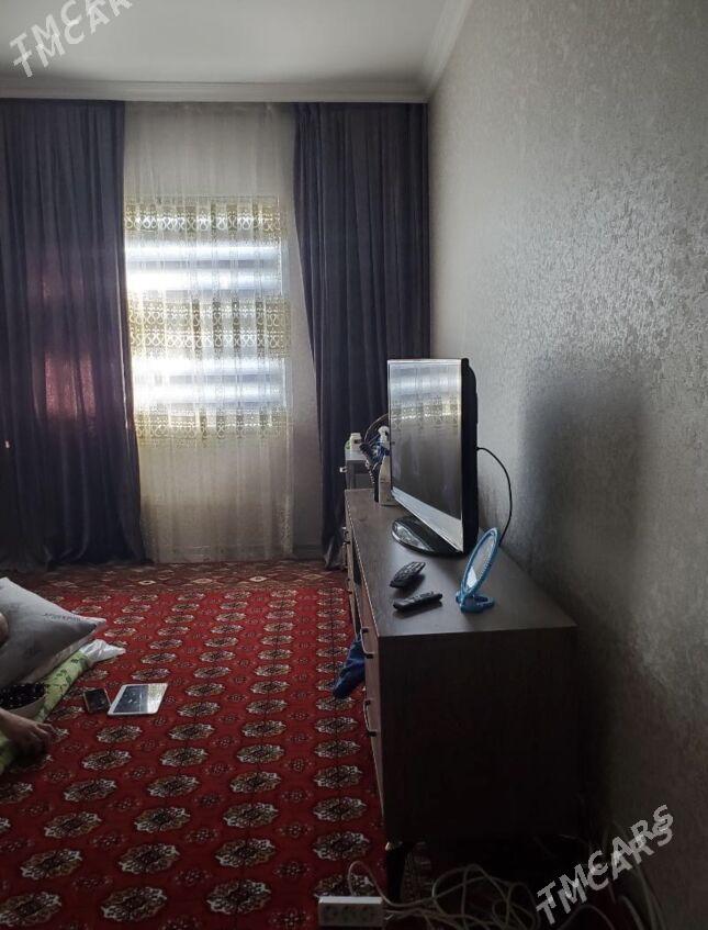 КИМ РАЙОН 4КОМ 4 ЭТАЖ️СРОЧНО️ - Kim raýon - img 3