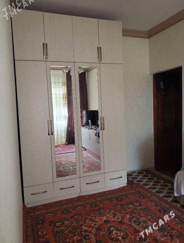 КИМ РАЙОН 4КОМ 4 ЭТАЖ️СРОЧНО️ - Kim raýon - img 4