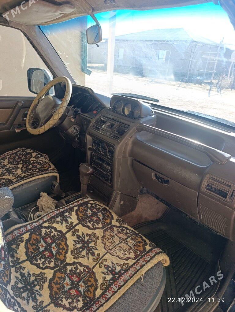 Mitsubishi Montero 1996 - 70 000 TMT - Кёнеургенч - img 6