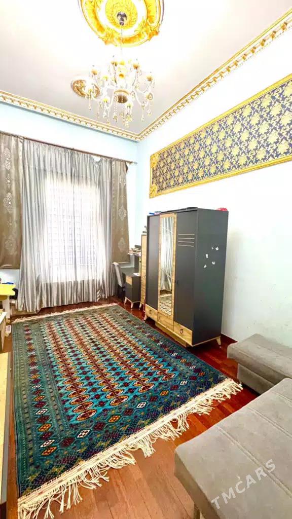 продаётся квартира - Sowetskiý köç. (Garaşsyzlyk şaýoly) - img 4