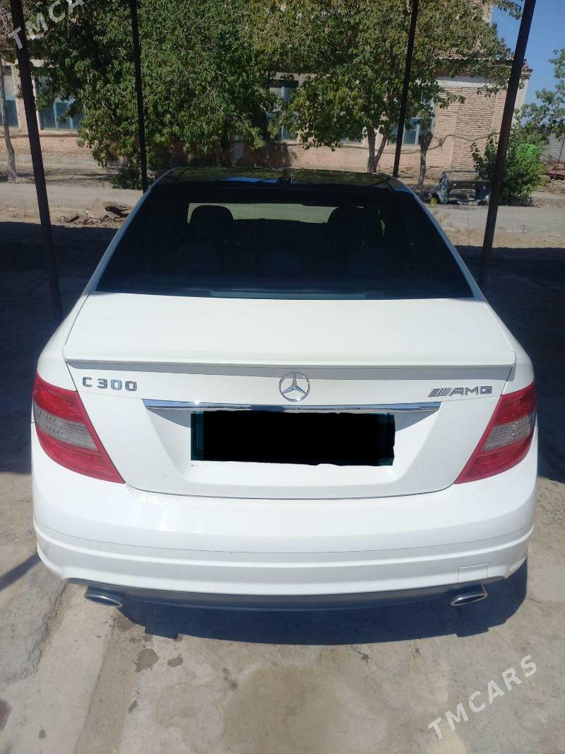 Mercedes-Benz C300 2010 - 190 000 TMT - Ак-Бугдайский этрап - img 1
