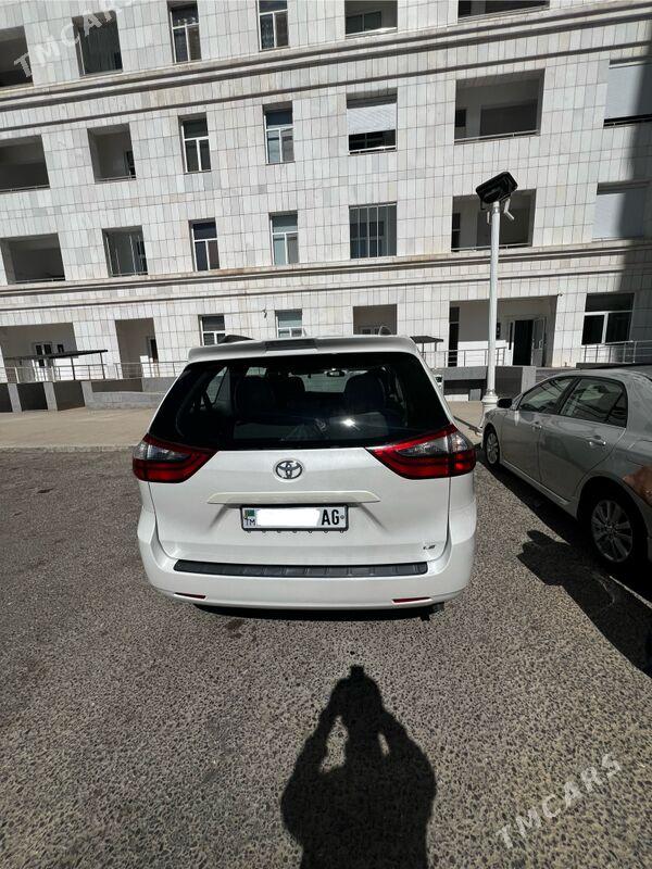 Toyota Sienna 2019 - 378 000 TMT - Ашхабад - img 4