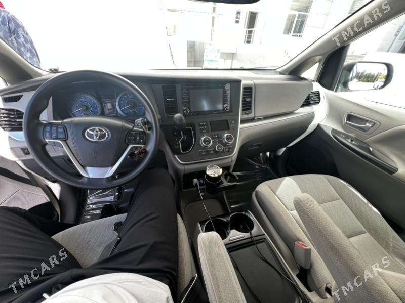 Toyota Sienna 2019 - 378 000 TMT - Ашхабад - img 3