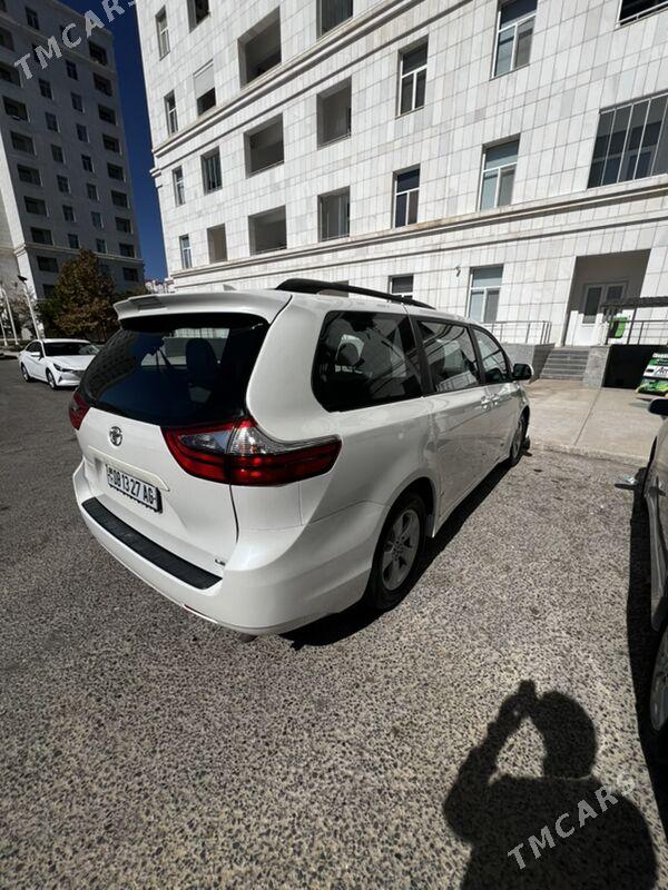 Toyota Sienna 2019 - 378 000 TMT - Ашхабад - img 9