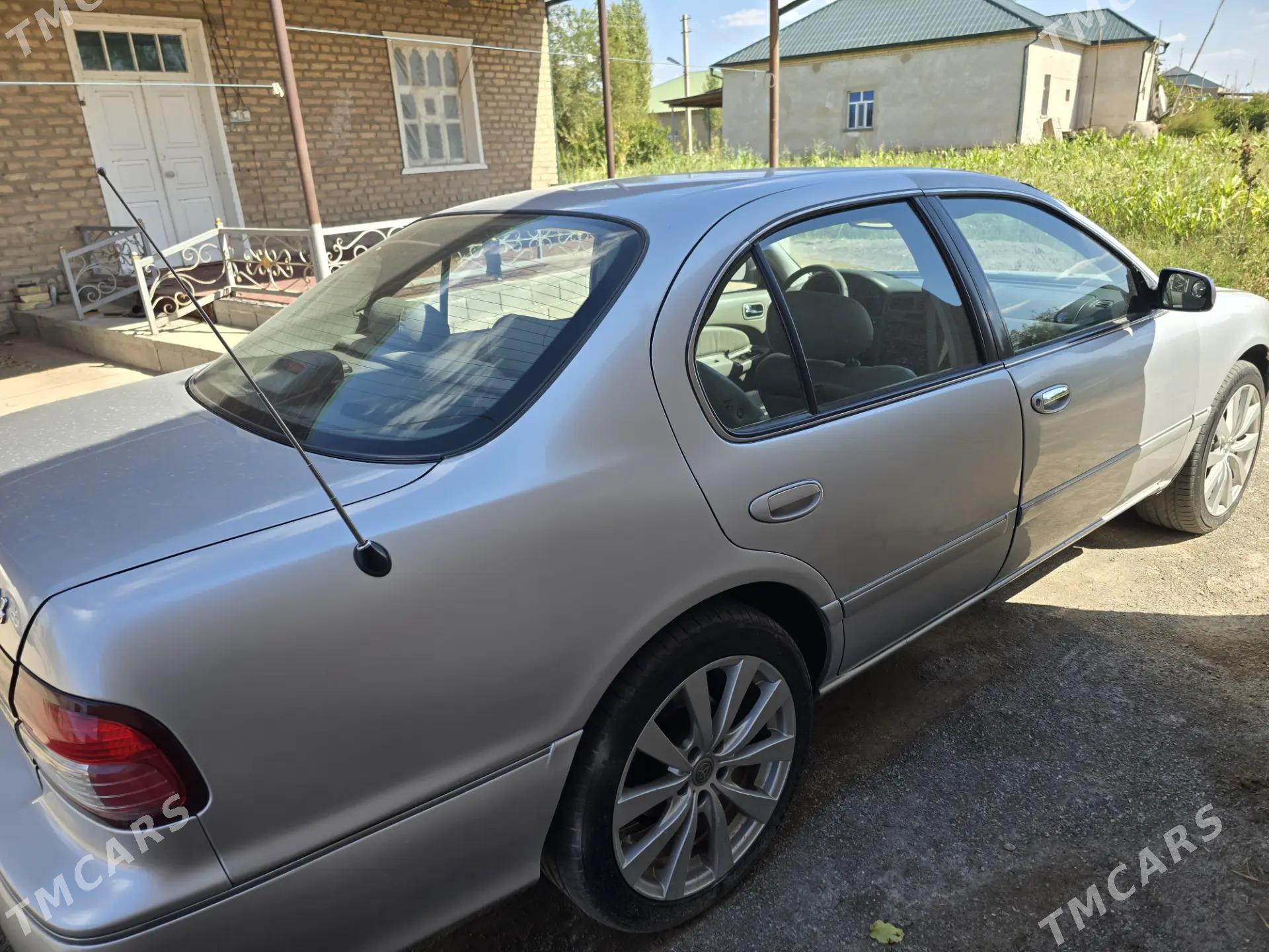 Infiniti I30 1998 - 80 000 TMT - Гурбансолтан Едже - img 2