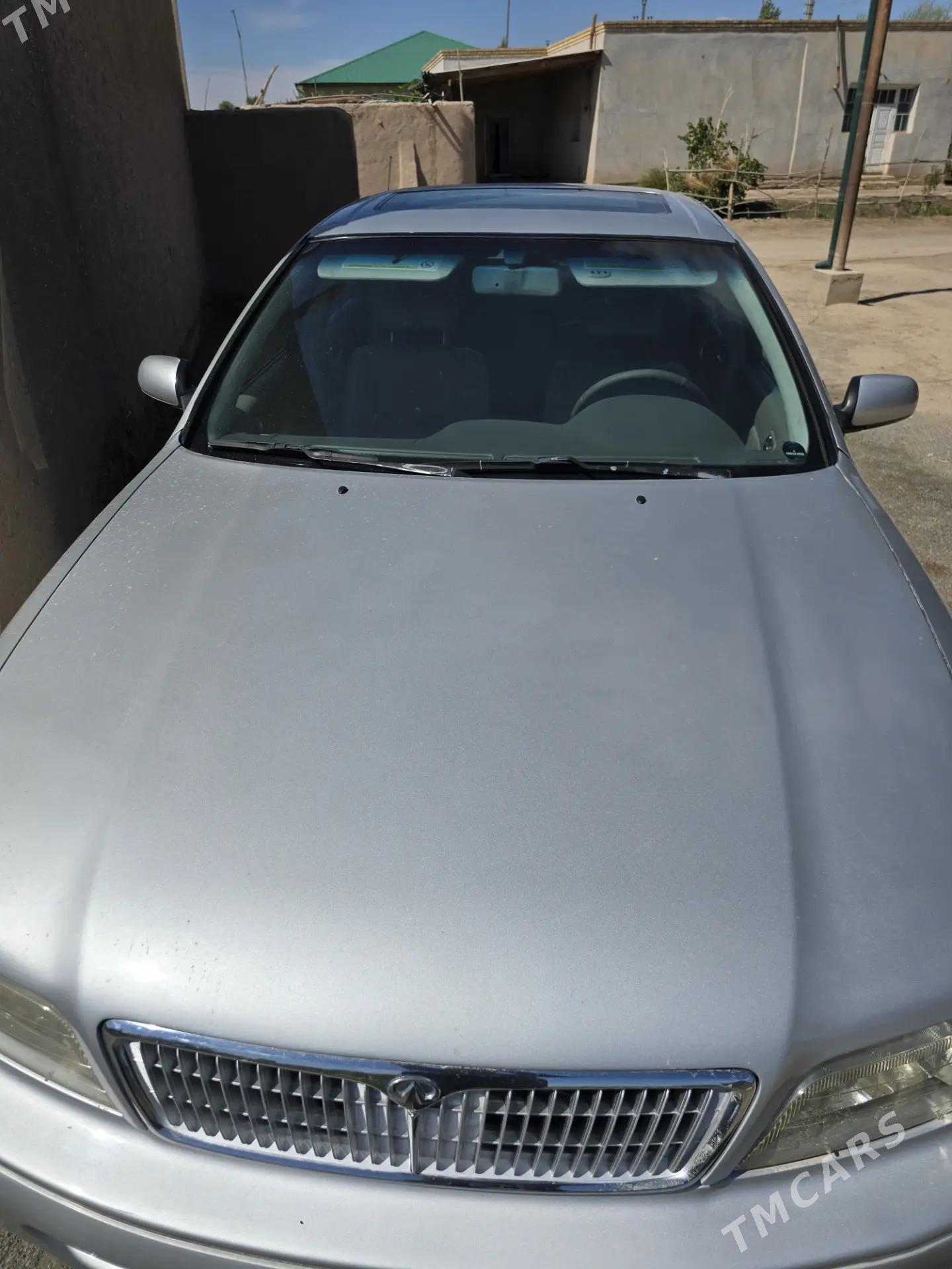 Infiniti I30 1998 - 80 000 TMT - Гурбансолтан Едже - img 3