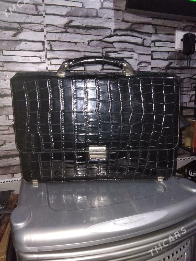 Портфель  - 10 мкр - img 1