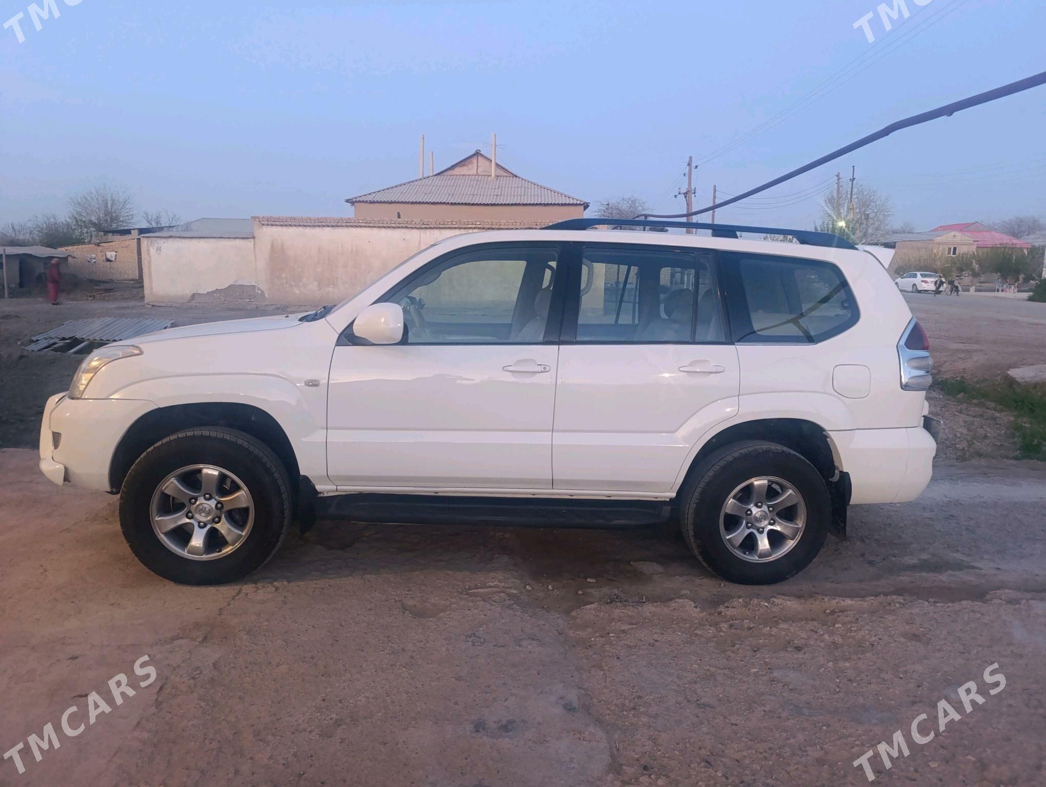 Toyota Land Cruiser Prado 2004 - 280 000 TMT - Baýramaly - img 1